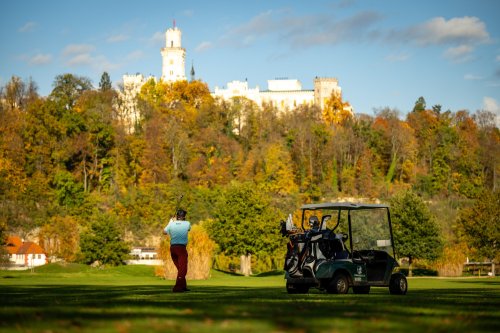 2x Green Fee 18 jamek + 1x buggy